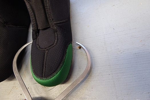 A better way of comparing last width is to measure the "ghost molded" stock liner width. A better way of comparing last width is to measure the "ghost molded" stock liner width.