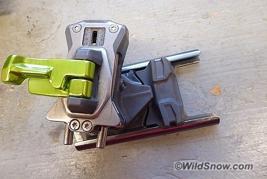Heel with stomp pad. Heel with stomp pad.
