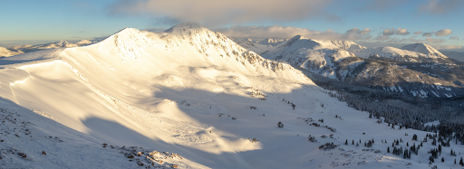 On the northern aspect of Uneva Peak, one can see an avalanche triggered naturally from a falling cornice. Wind-deposited storm snow and a weak layer from faceted October snow is a deadly recipe for instability. This was a common instability observed around the state following a heavy storm cycle in early November of 2018.