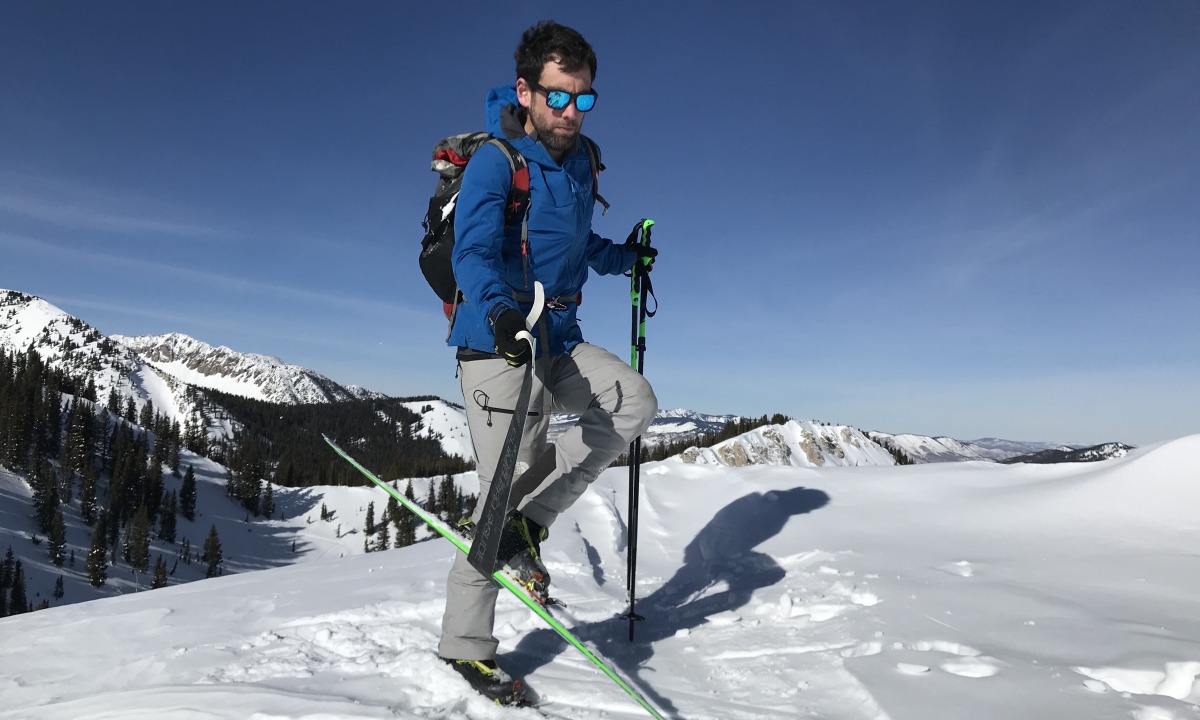 Option 2: bring the ski and ski across the opposite leg, grab the tail clip and rip forward while simultaneously bringing the ski back.