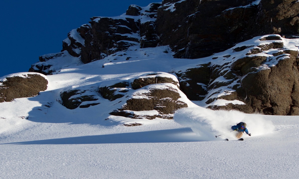 Full rockered 122mm waisted backcountry skis (Volkl BMT 122) may be going out of style, but sure were fun in deep and surfy Andes powder.