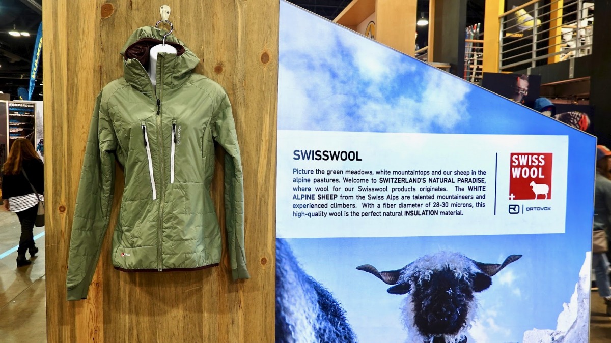 A sharp looking jacket, and sheep for that matter. Stitching here is purely cosmetic and doesn’t penetrate to inner fabric.