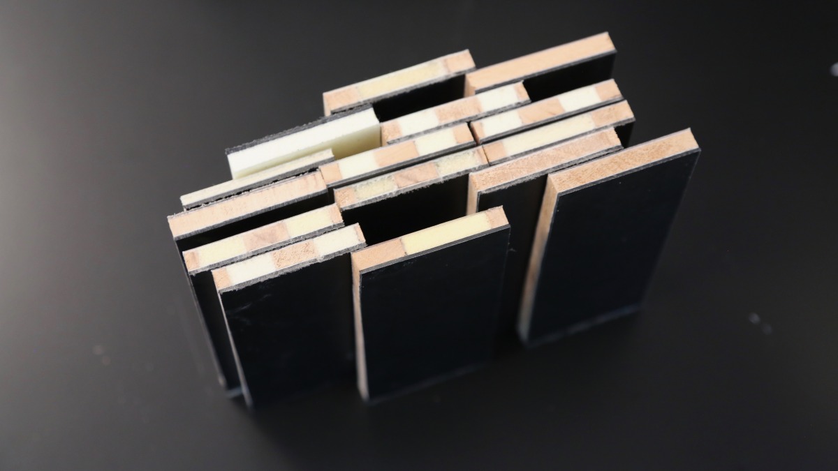 WNDR played with a bunch of test cores to understand the characteristics of the algae composite. Final core composition can be seen in the lead photo.