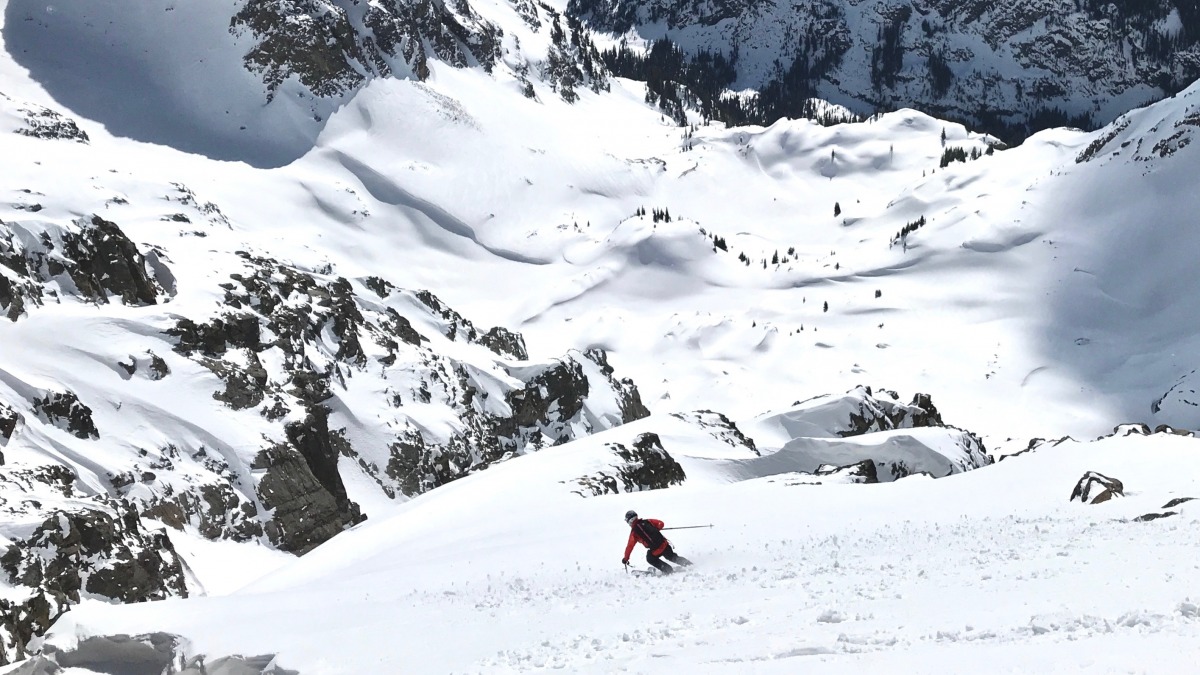 steep skiing plum oazo