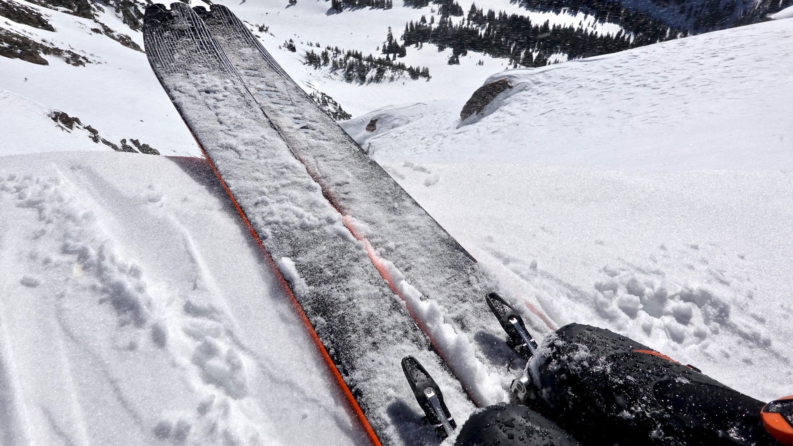 Skiing Dynafit Superlite 150