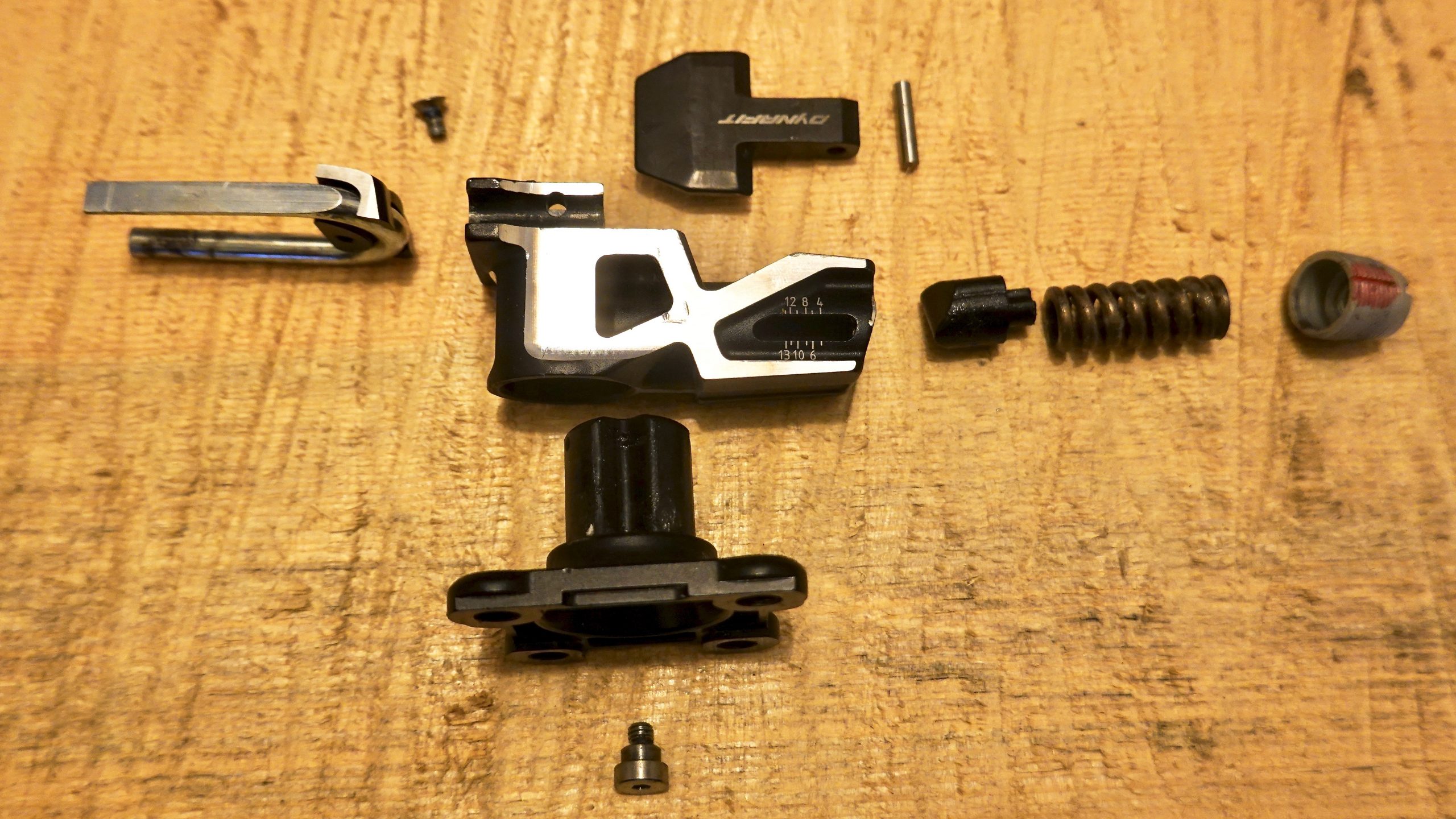 Dynafit Superlite 150 heel piece breakdown