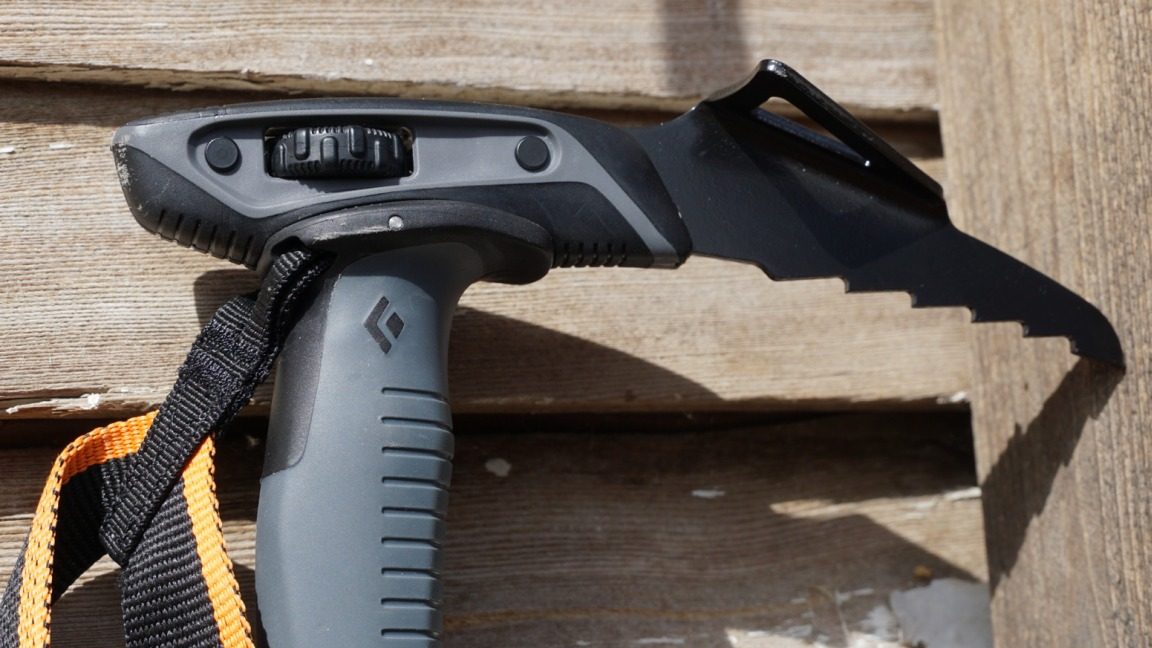 Unsheathed. Note the 1” extension at the wrist strap. This is intended to help the “insert hand upwards from beneath” method.