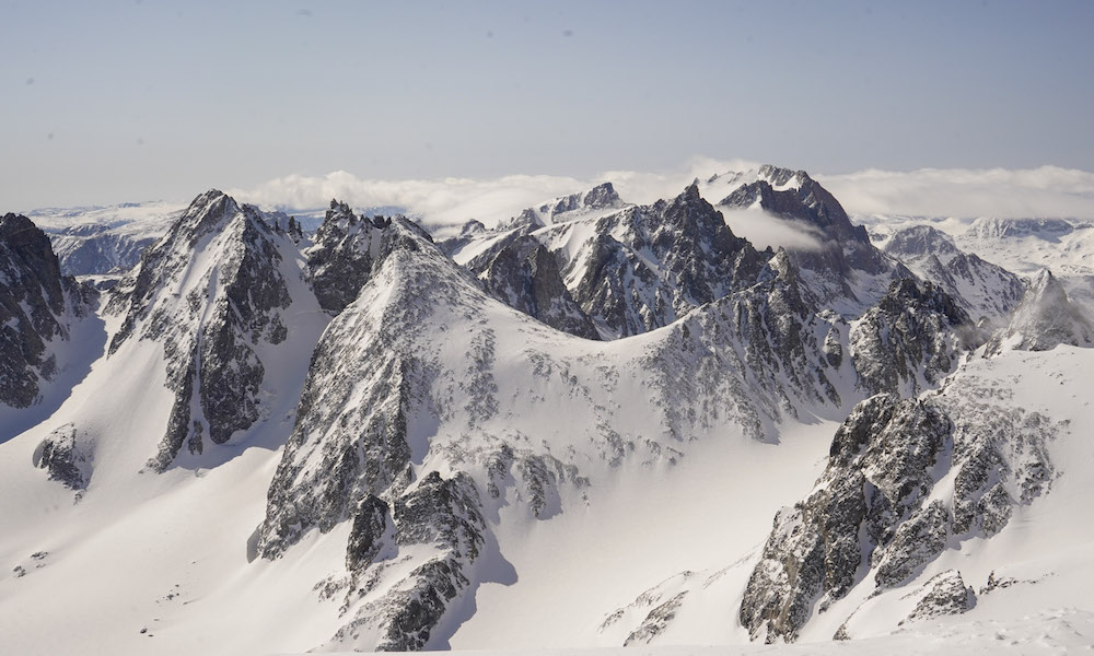 Our view from the summit of Gannett. On Day 1, we skied the broad peak just right of center in the frame. (Photo: @morgankelsey)