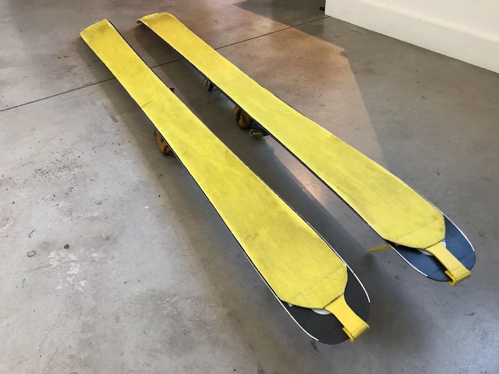 Like many of Pomocas skins, the Climb 2.0 come in pre-cut lengths and widths with pre-sewn tip and tail attachments.