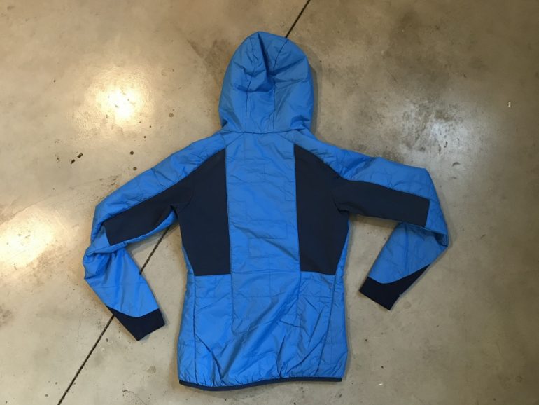 The Piz Boe features underarm panels made with Nature etc for breathability and elasticity.