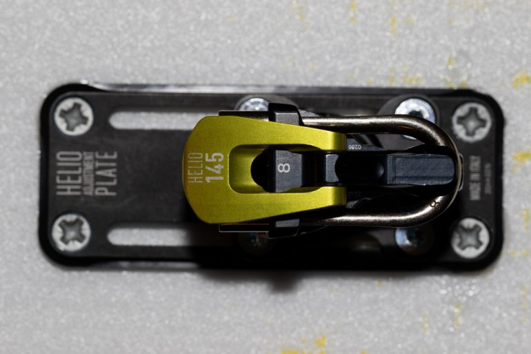 This binding does not feature an adjustable DIN setting, instead you can order this binding with one of three DIN options (pictured is DIN 8) determined by the stiffness of the U-Spring.