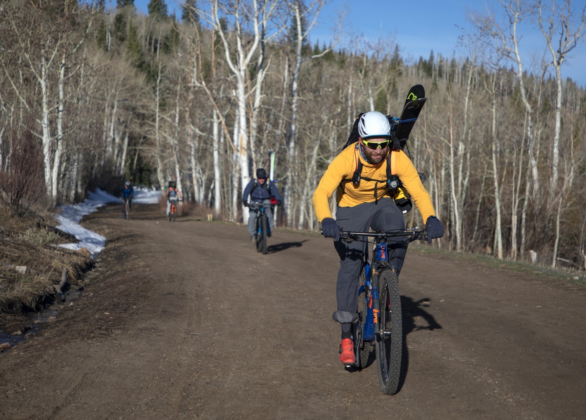 Most years, we're able to get somebody to drive skis and boots up to the road closure and only need to carry all of the gear for the last couple of miles. Makes the day a little more doable, and also the single track finale more fun.
