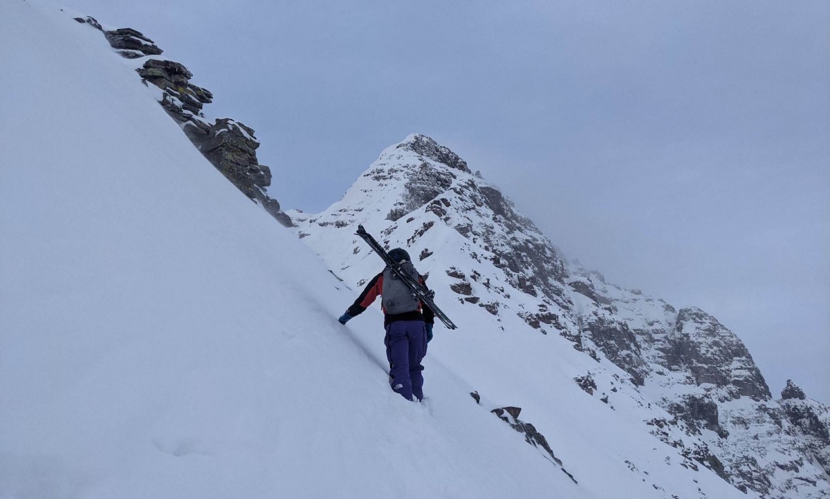 This photo is from above our exit of Banana Bowl. The summit snow ridge looked long and engaging. The sky was still in ‘purple hour’ just after dawn.