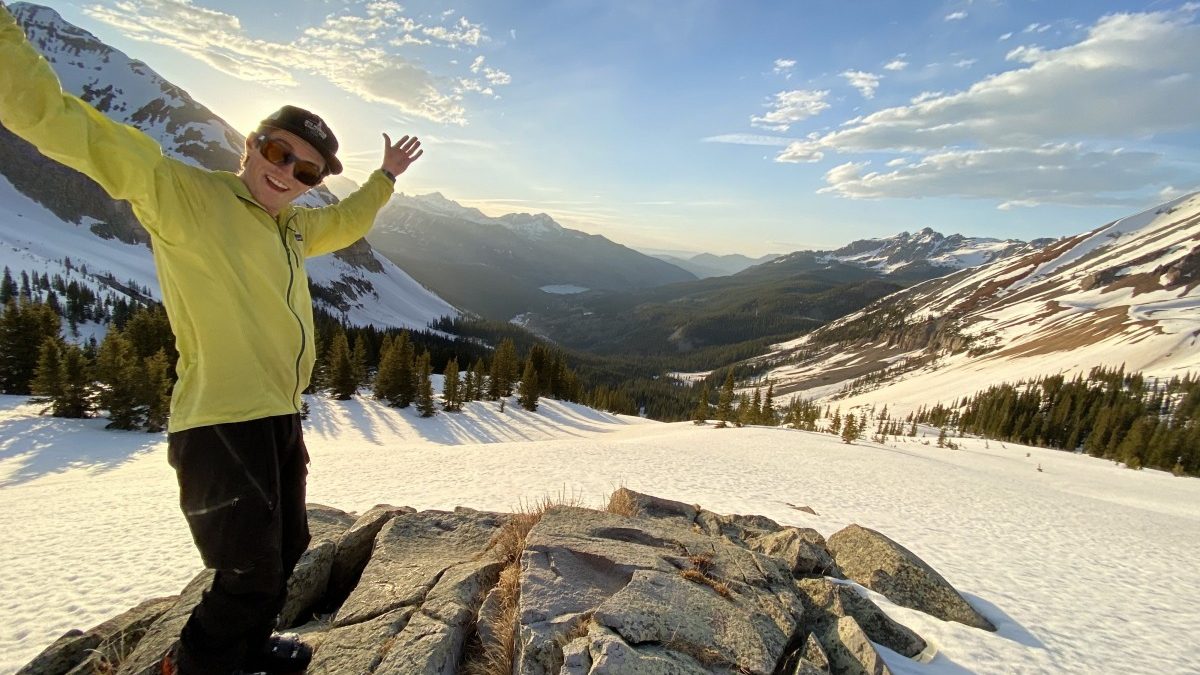 We quickly set up camp, dropped our overnight pack weight, and set off on a golden hour corn harvest. Not much more to ask for than skiing sunset snow with your best bud!