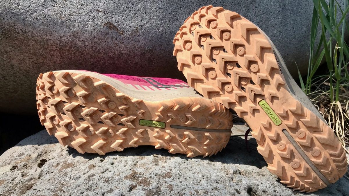 The aggressive chevron shaped lugs give good confidence to tackle all varieties of trail conditions.