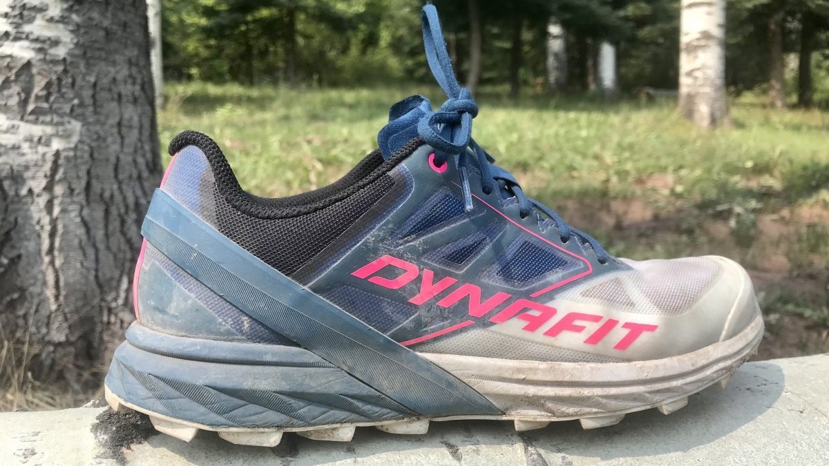The Alpine features a breathable, lightweight upper and well-cushioned sole that lend themselves to the sensation of a comfy performance slipper.