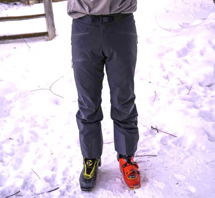 Front view of the Arc'teryx Procline ski pant.