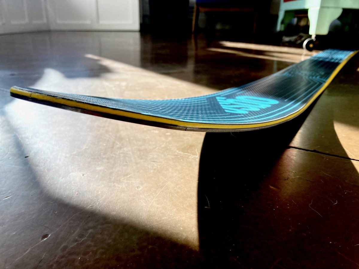 Tip rocker on the OSGO Schwarztor 100 SR UL.
