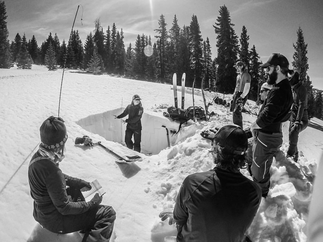 Digging pits during an AIARE I course.