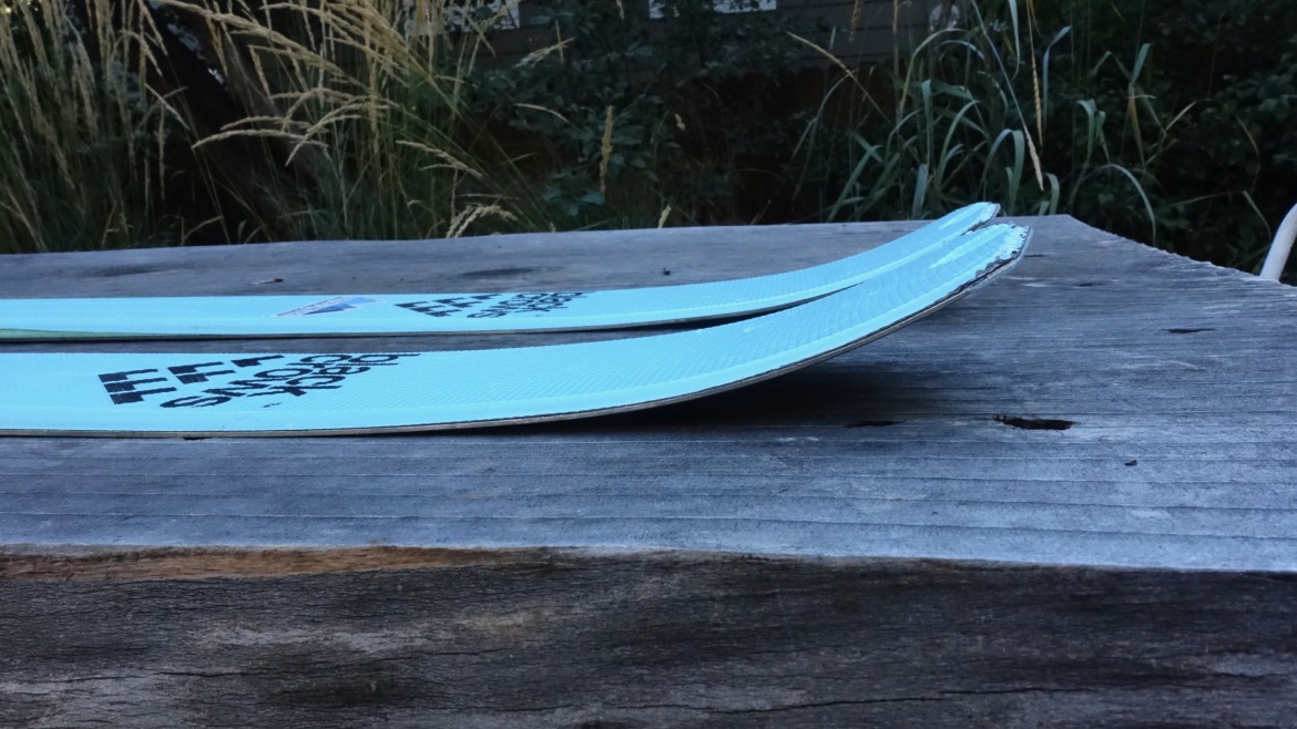 Side view Mentis Freebird Tip.